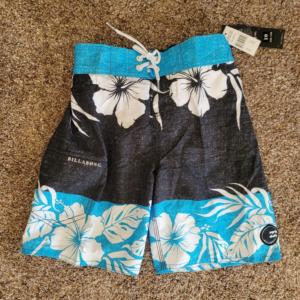 NWT Billabong Youth Boardshorts